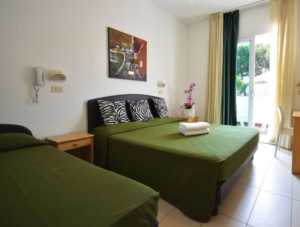 Hotel Matteo Cervia Exterior photo